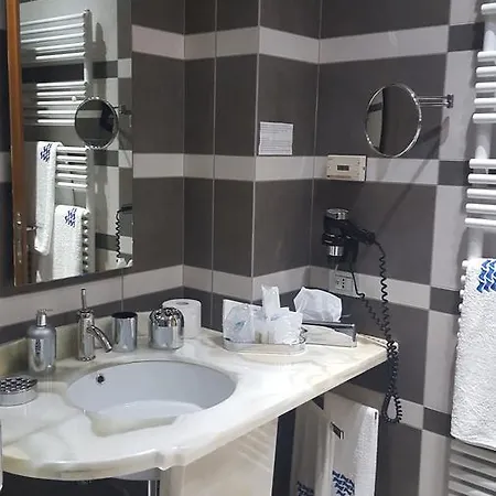 Del 4* Cannobio
