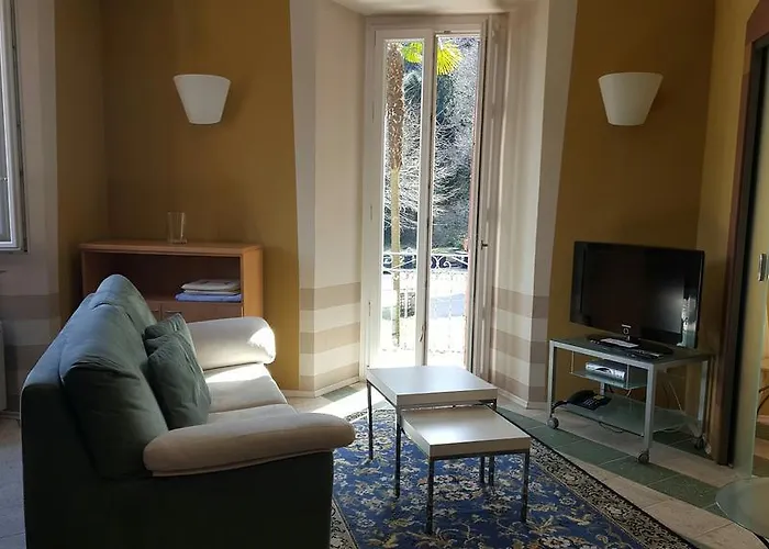 Del Πανσιόν Cannobio